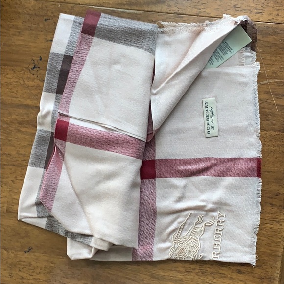 Burberry Cashmere Men’s Scarf (Checked) - Picture 2 of 2